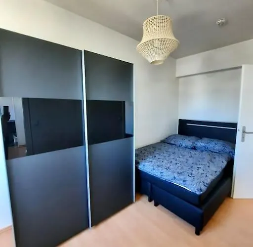 City-wohnung Mit Ausblick Διαμέρισμα